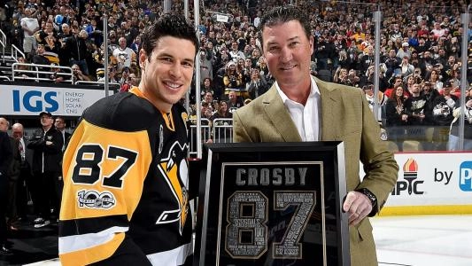 Sidney Crosby and Mario Lemieux