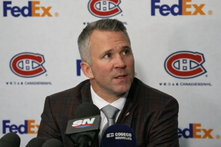 D&eacute;cision tr&egrave;s controvers&eacute;e de Martin St-Louis: &laquo; Il ne facilite pas du tout la t&acirc;che aux dirigeants &raquo;