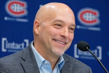 Kent Hughes confirme officiellement l'importante signature d'un d&eacute;fenseur la veille de No&euml;l
