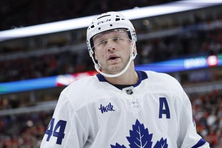 Nov 15, 2025; Chicago, Illinois, USA; Toronto Maple Leafs defenseman Morgan Rielly (44) reacts during the first period at United Center.