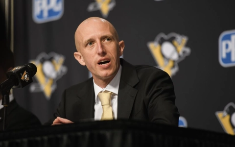 Penguins' Dan Muse