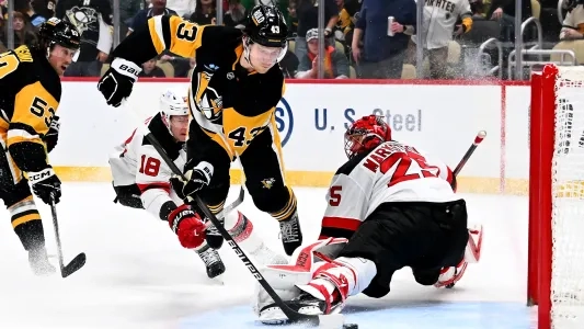 Pittsburgh Penguins' Danton Heinen about to score vs. the New Jersey Devils