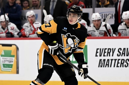 Penguins' Ryan Graves