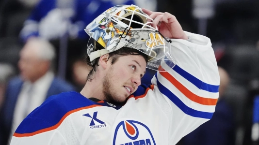 Tristan Jarry with the Oilers