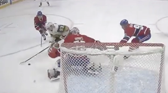 M&ecirc;me si Cole Caufield n'a jamais touch&eacute; Mitch Marner, l'attaquant du Canadien a re&ccedil;u une punition de la part des officiels.