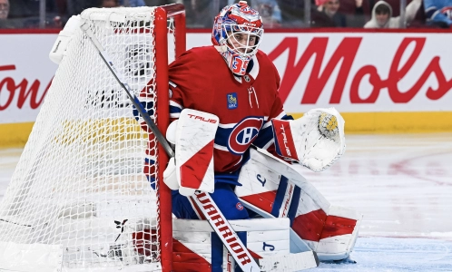 13 novembre 2025 ; Montr&eacute;al, Qu&eacute;bec, CAN ; Le gardien des Canadiens de Montr&eacute;al Sam Montembeault (35) entre dans la troisi&egrave;me p&eacute;riode contre les Stars de Dallas au Centre Bell.