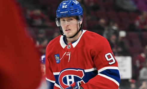 17 d&eacute;cembre 2024 ; Montr&eacute;al, Qu&eacute;bec, CAN ; L'ailier droit des Canadiens de Montr&eacute;al, Patrik Laine (92), observe pendant l'&eacute;chauffement avant le match contre les Sabres de Buffalo au Centre Bell.