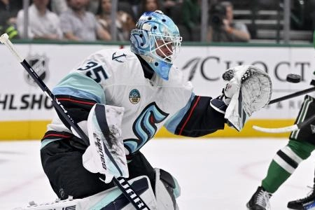 Kraken scramble lines as illness ravages locker room