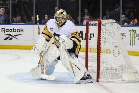 Stuart Skinner pulls off a potential save of the year against the Philadelphia Flyers
