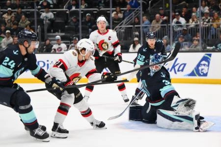 Key defenseman leaves game with injury after massive hit in Kraken-Senators matchup