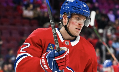 8 f&eacute;vrier 2025 ; Montr&eacute;al, Qu&eacute;bec, CAN ; L'ailier droit des Canadiens de Montr&eacute;al, Patrik Laine (92), observe pendant l'&eacute;chauffement avant le match contre les Devils du New Jersey au Centre Bell.
