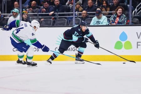 It's confirmed for Jaden Schwartz after taking a skate to the face
