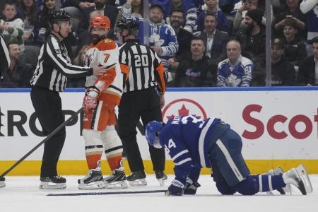 Auston Matthews' agent reportedly getting involved after hit from Radko Gudas