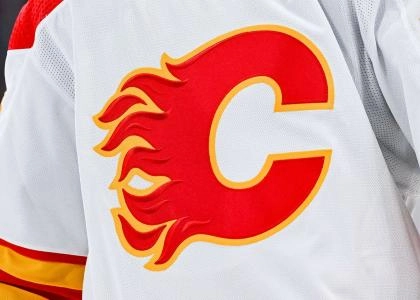 Hockey community mourns as Calgary Flames coach Brad Larsen's wife tragically passes away