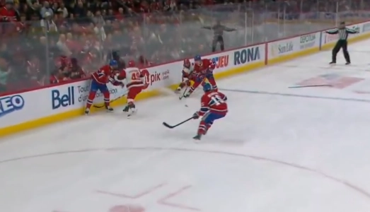 P&eacute;nalit&eacute; rat&eacute; sur Mike Matheson