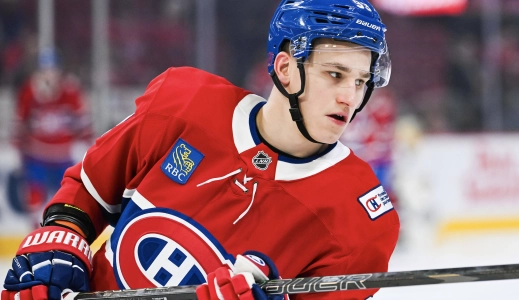 17 mars 2026 ; Montr�al, Qu�bec, Canada ; Ivan Demidov (93), ailier droit des Canadiens de Montr�al, observe l'�chauffement avant le match contre les Bruins de Boston au Centre Bell.