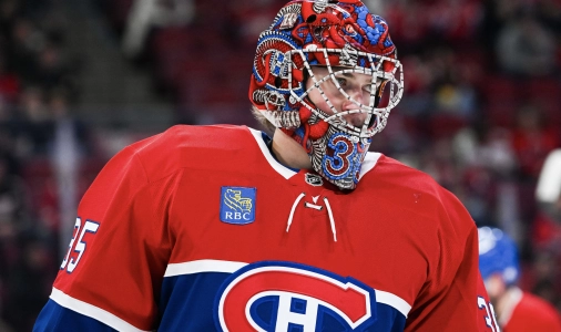 26 f�vrier 2026 ; Montr�al, Qu�bec, Canada ; Le gardien des Canadiens de Montr�al, Samuel Montembeault (35), observe la mise en condition avant le match contre les Islanders de New York au Centre Bell.
