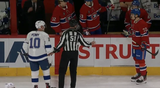 Arber Xhekaj et Corey Perry