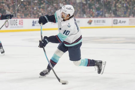 The Maple Leafs need a young centre and Darren Dreger hints that Mathew Beniers is available