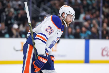 Kris Knoblauch gives a concerning update on Leon Draisaitl’s status for the playoffs