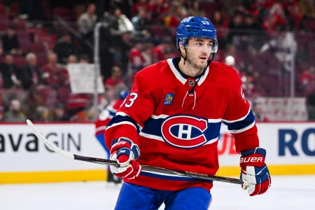 Coup dur pour le Canadien : Noah Dobson manquera tout le 1er tour