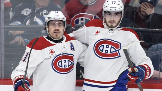 Martin St-Louise cause la surprise avec de nouveaux trios pour le premier match face au Lightning