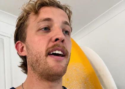 Cole Caufield et les Canadiens posent un geste inattendu pour un fan en Australie