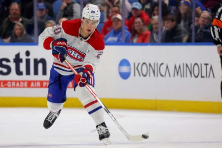 Juraj Slafkovsky envoie un message clair à Nikita Kucherov et au Lightning avant la série