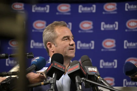 Geoff Molson encense Juraj Slafkovsky et voit en lui le joueur parfait pour Montréal