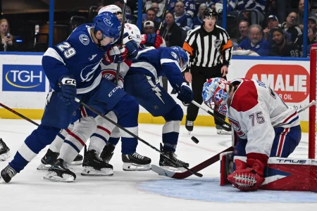 Jakub Dobes lance un sérieux avertissement à Andrei Vasilevskiy