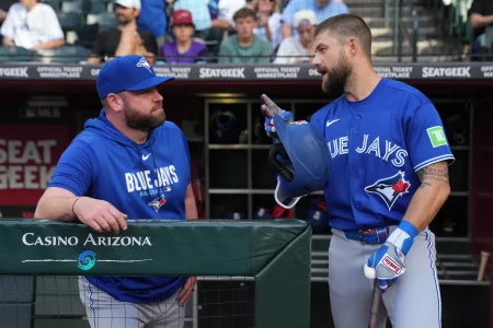 Blue Jays receive worrying update on Nathan Lukes health