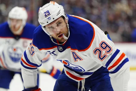 Leon Draisaitl comments on his injury ahead of Game 1 against the Anaheim Ducks