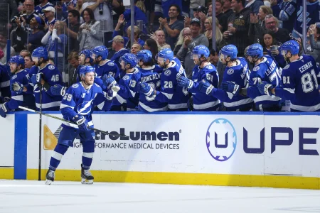 An early injury is already looming over Lightning-Canadiens