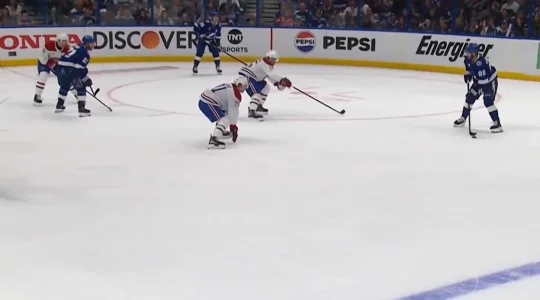 Scène absolument ridicule en plein match du Canadien et le résultat a fait mal