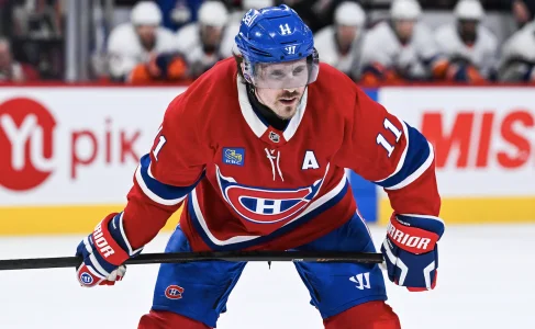 21 mars 2026 ; Montr�al, Qu�bec, Canada ; Brendan Gallagher (11), lailier droit des Canadiens de Montr�al, attend la mise en jeu contre les Islanders de New York au cours de la troisi�me p�riode au Centre Bell.