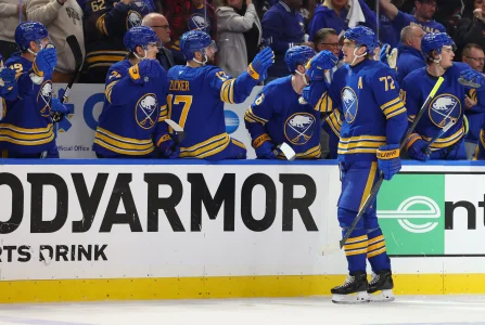 Lindy Ruff pulls Luukkonen, starts Lyon in Game 3 tonight