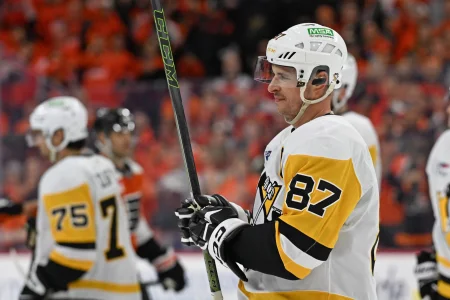 Philly fans go all in on trolling Sidney Crosby with a ruthless billboard