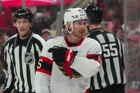 Senators reporter calls out referees for missed call on dirty hit that led to Jake Sanderson injury