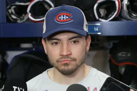 Le but de Lane Hutson choque même Nick Suzuki : sa réaction devient virale