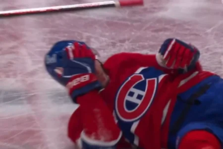 Alertes blessures au Centre Bell : trois joueurs quittent vers le vestiaire dont Juraj Slafkovsky