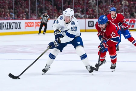 Refereeing steals the show in tight Canadiens/Lightning game 4