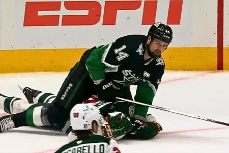 Jamie Benn cross-checked Ryan Hartman