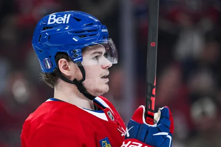 Grosse reconnaissance pour Cole Caufield dans la LNH
