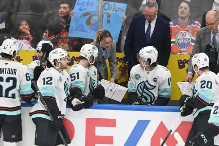 Caching shakeup grows in Seattle as Jessica Campbell leaves the Kraken's bench