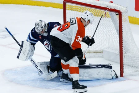 Connor Hellebuyck’s Jets uncertainty pushes Flyers trade idea into focus