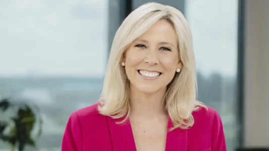 Ève-Marie Lortie fait une rare sortie avec son conjoint