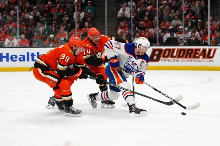 Kris Knoblauch confirms Connor McDavid played through debilitating injury in playoffs