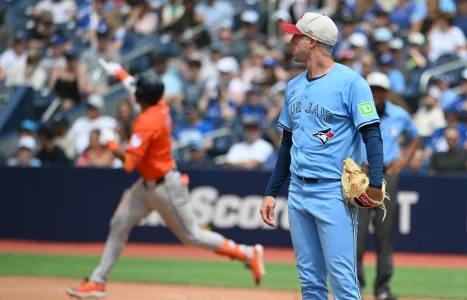 Former Blue Jays pitcher gets off to horrendous start in Philadelphia