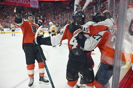 Flyers and Rick Tocchet lose top forward to injury at the worst possible time