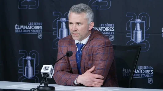 Martin St-Louis reacts bluntly to Canadiens Game 1 defeat